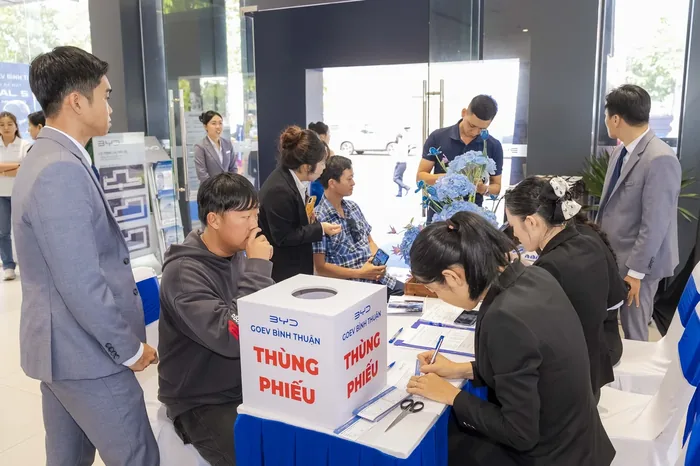 Check-in sự kiện BYD Dolphin 2026