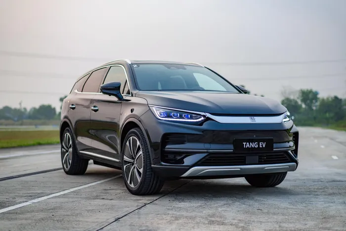 Ngoại thất BYD Sealion 8