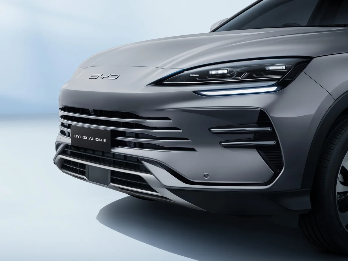 BYD SEALION 6 Gallery