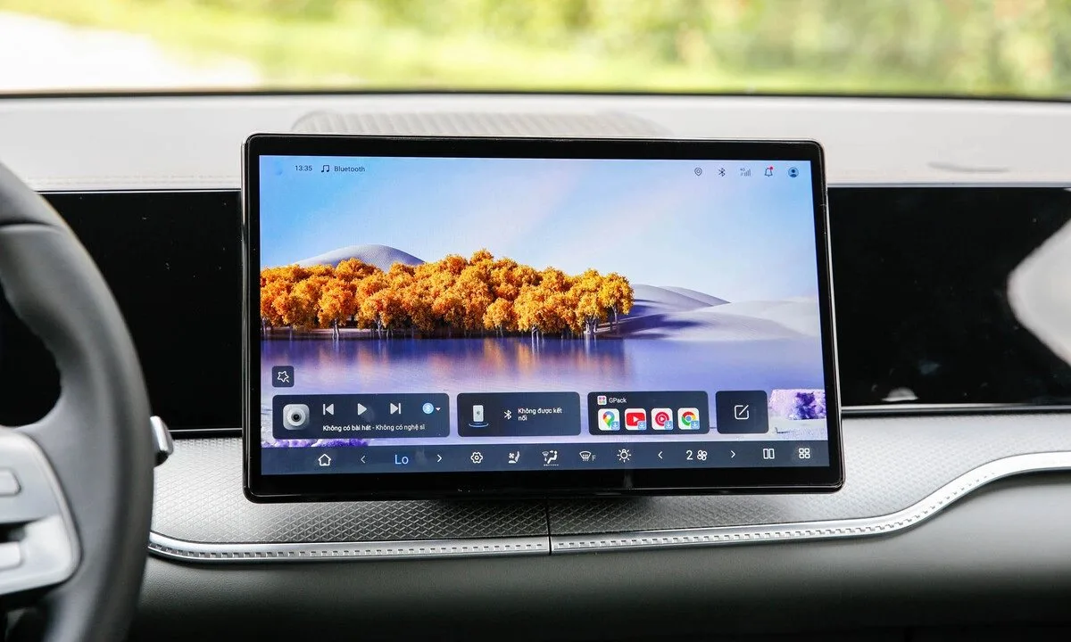 Màn hình giải trí 12,8 inch trên BYD Sealion 5 DM-i