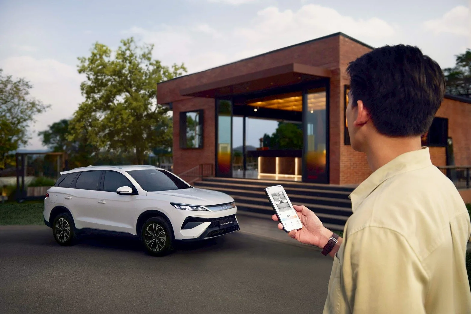 Điều khiển BYD Sealion 5 từ xa bằng BYD App
